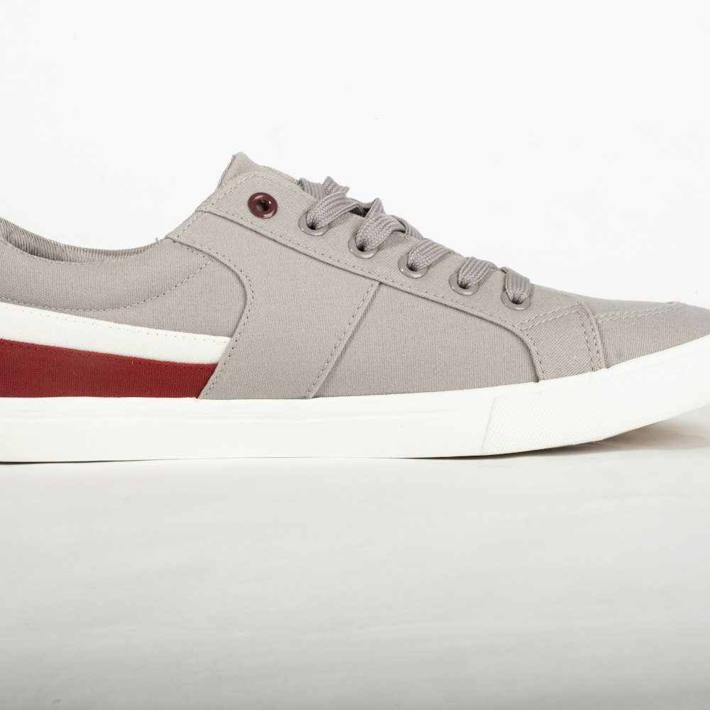 BegaStep Everyday Sneaker in stone grey, side view